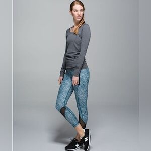 Lululemon Leggings - Inspire II Pebble Size 6‎